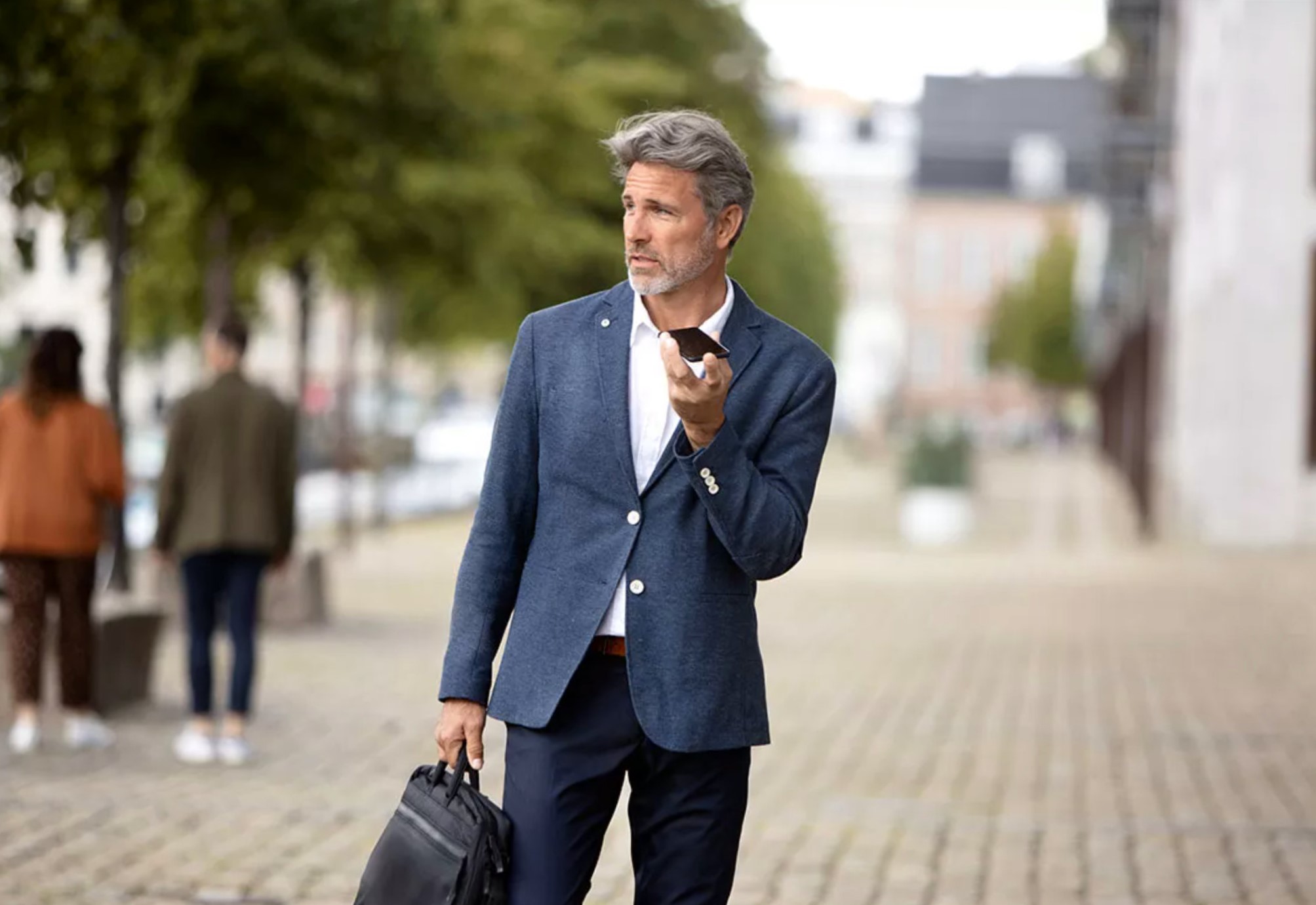 mejores audífonos en Valencia - movil